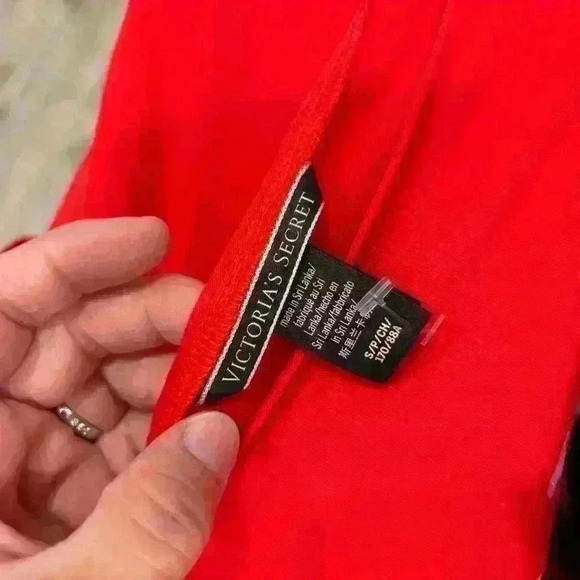 Victoria’s Secret Angel red sleep long sleeve lounge top size small - Picture 4 of 5